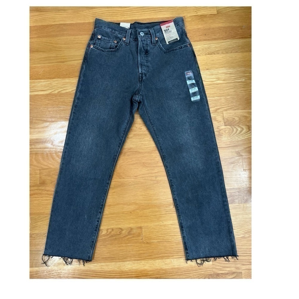 NWT Levi’s 501 Cropped Jeans High Rise Straight Button Fly size 4 or 12 New $80 - Picture 8 of 13